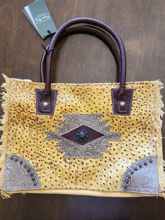 Myra Bag Handbags - NWT Myra Supine Crossbody Bag